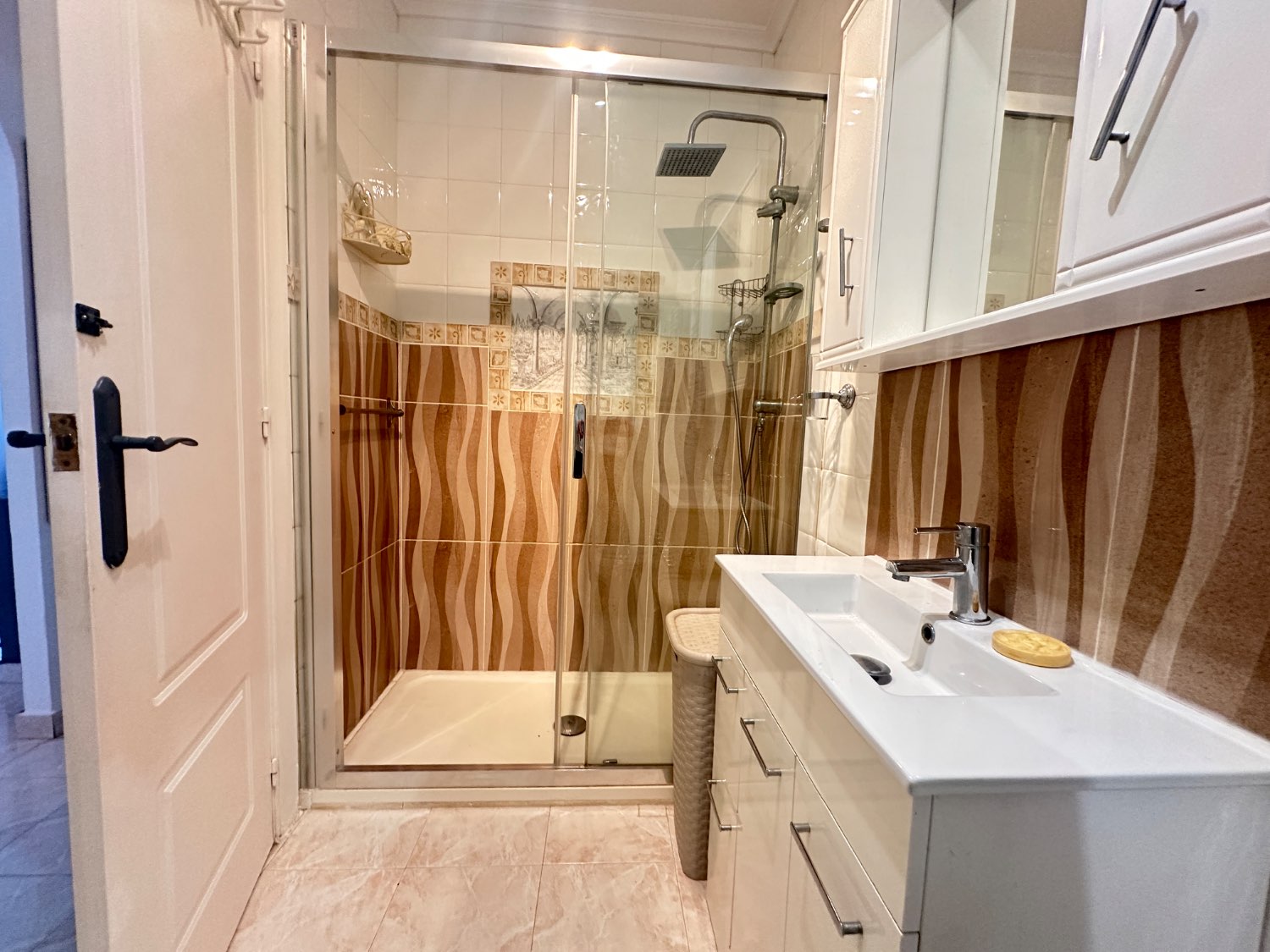 Bungalow situado en la Florida con 2 dormitorios  1baño y piscina comunitaria