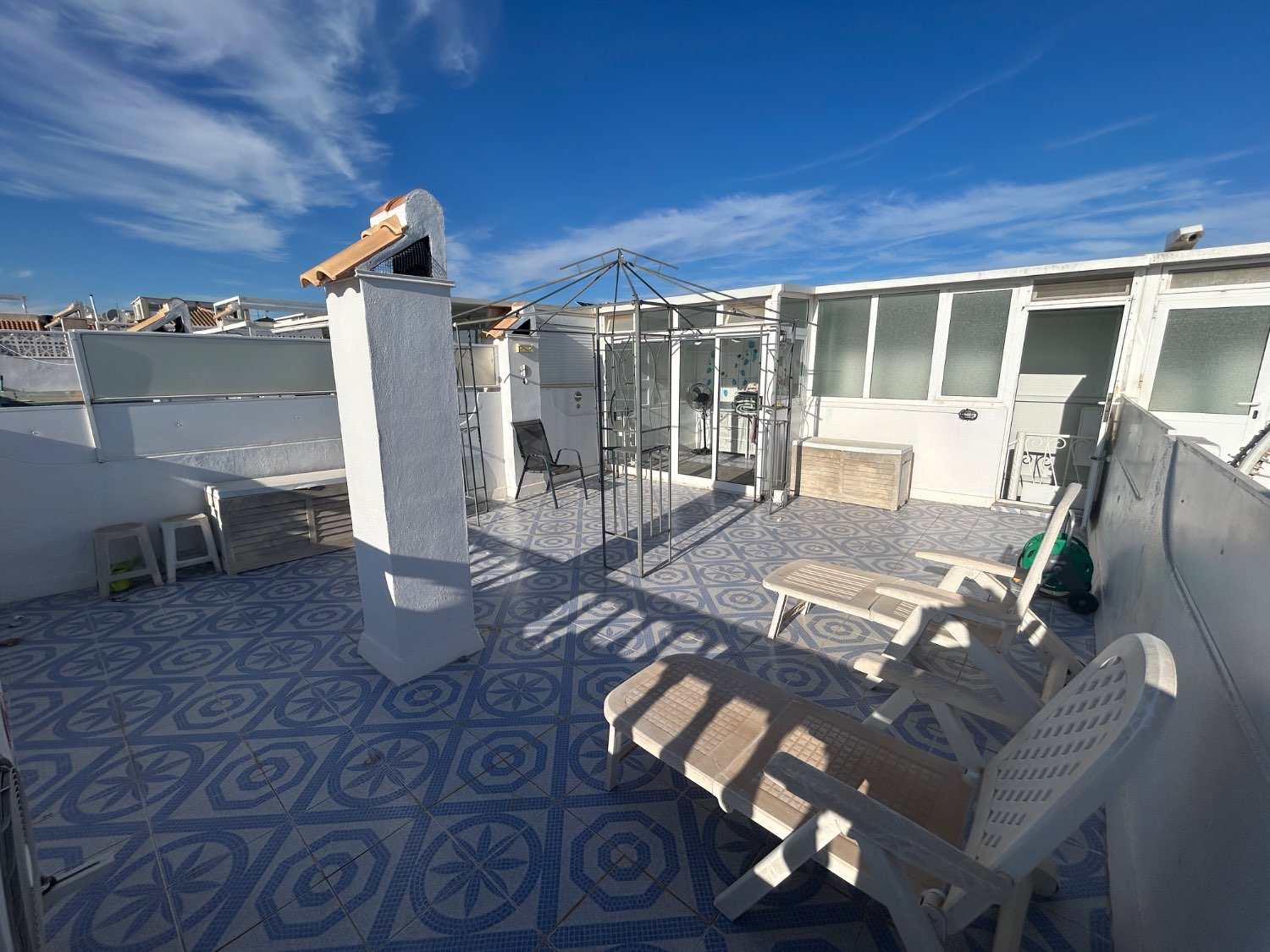 Bungalow situado en la Florida con 2 dormitorios  1baño y piscina comunitaria