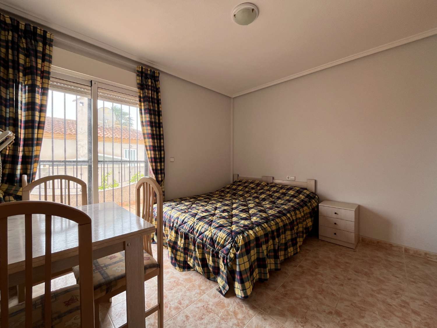 Tvårumshus med gemensam pool i Playa Flamenca