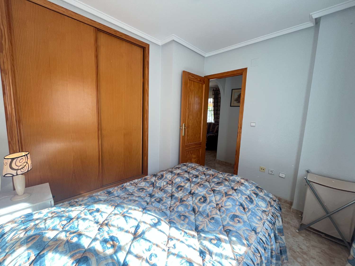 Casa de 2 dormitorios con piscina comunitaria en Playa Flamenca