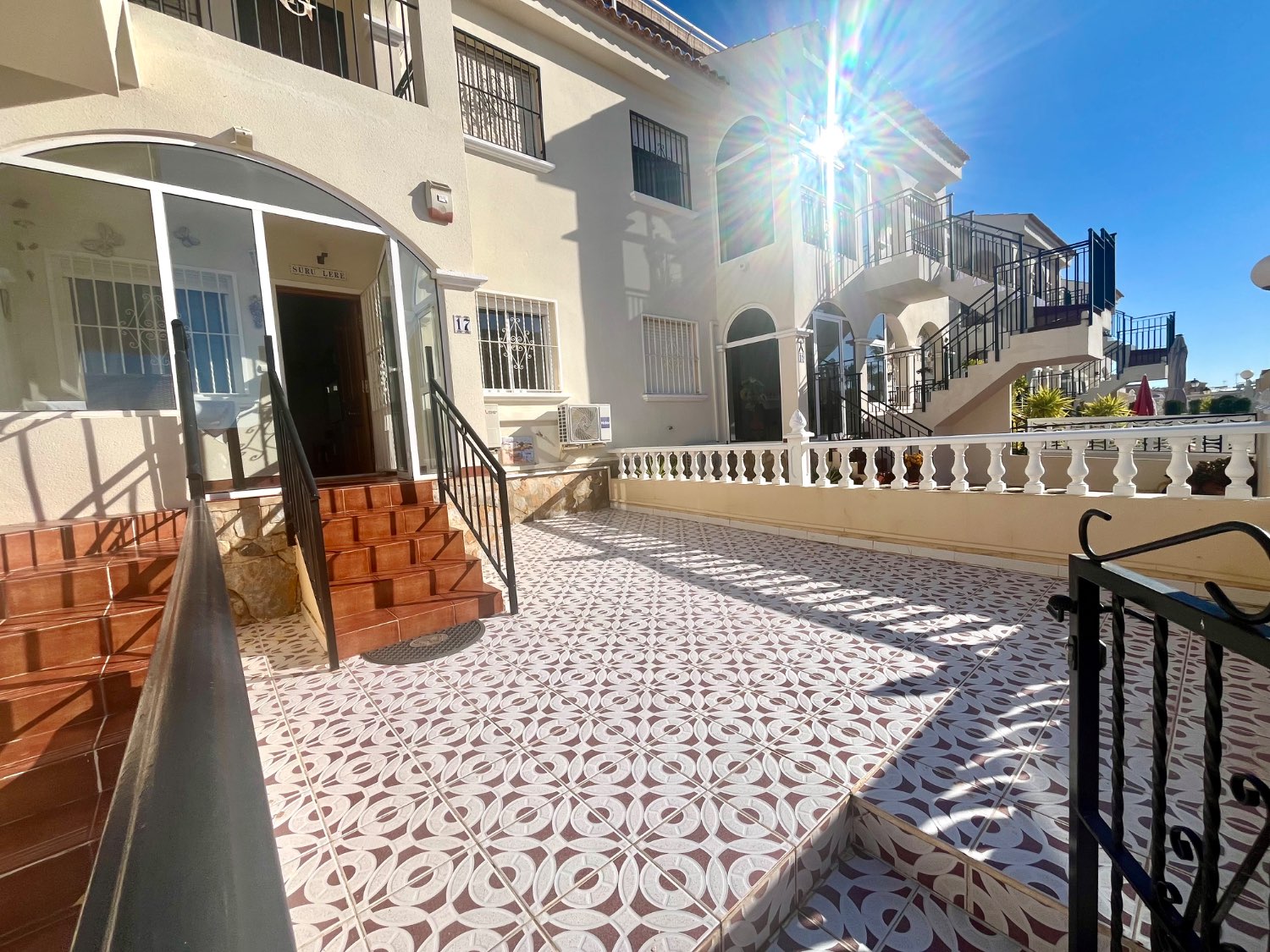 Bungalow de 2 dormitorios situado en Las Chismosas, Orihuela Costa