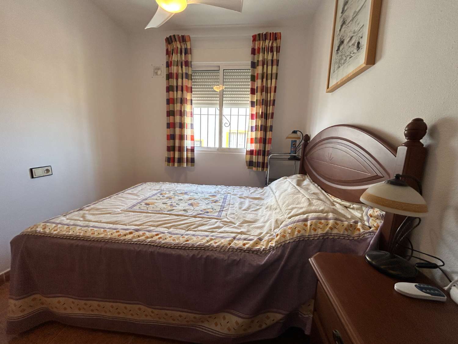 Precioso dúplex en Dream Hills, orientado al sur.