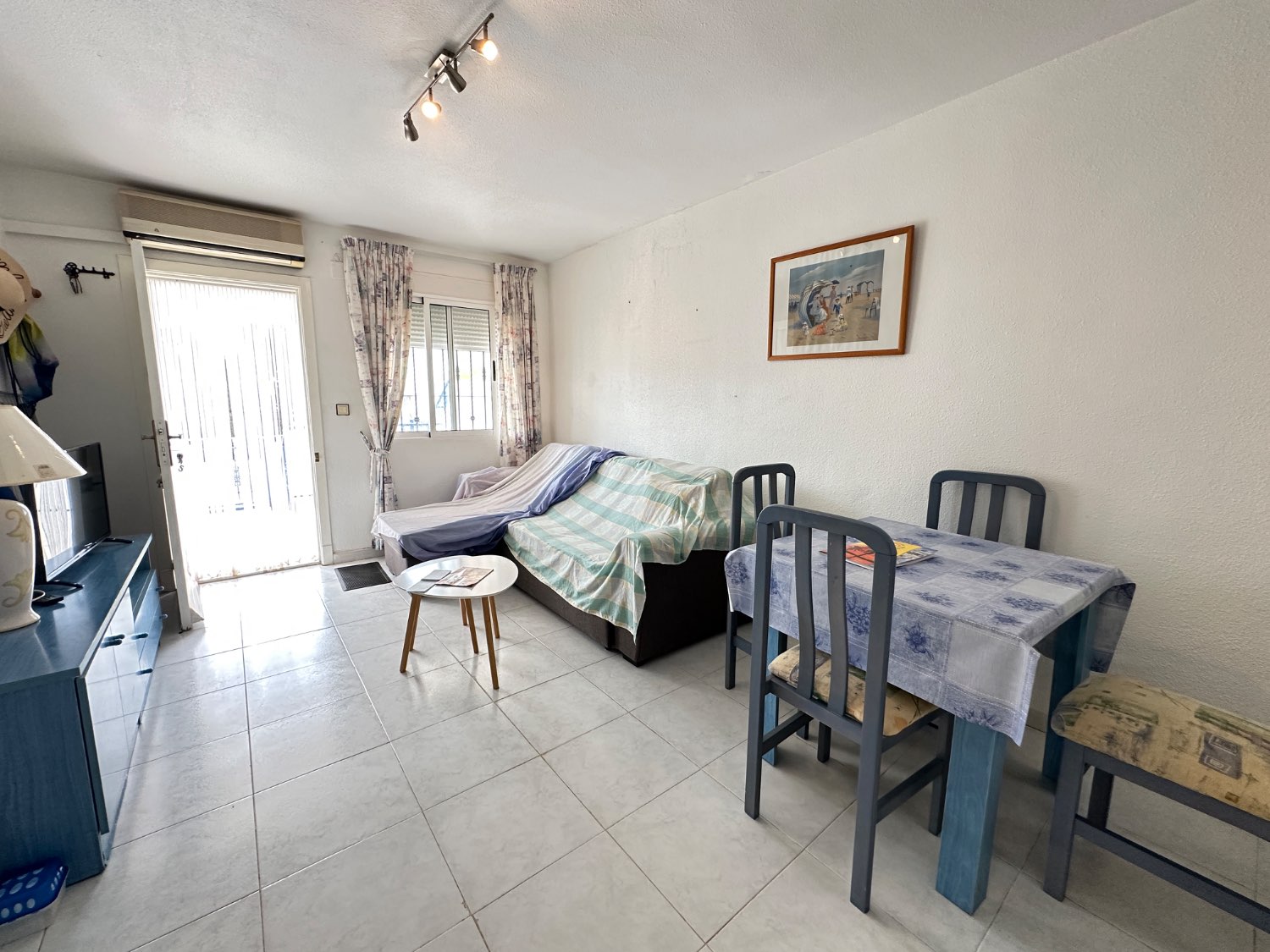 Estupendo apartamento planta baja orientado al sur 2 dormitorios en la Florida