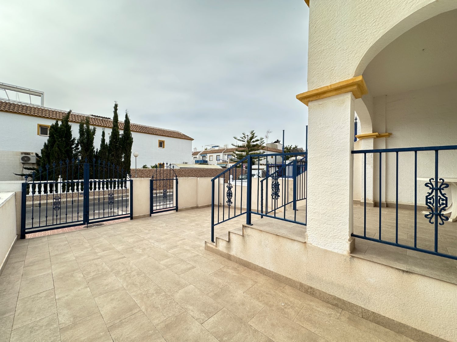 Estupendo apartamento planta baja orientado al sur 2 dormitorios en la Florida