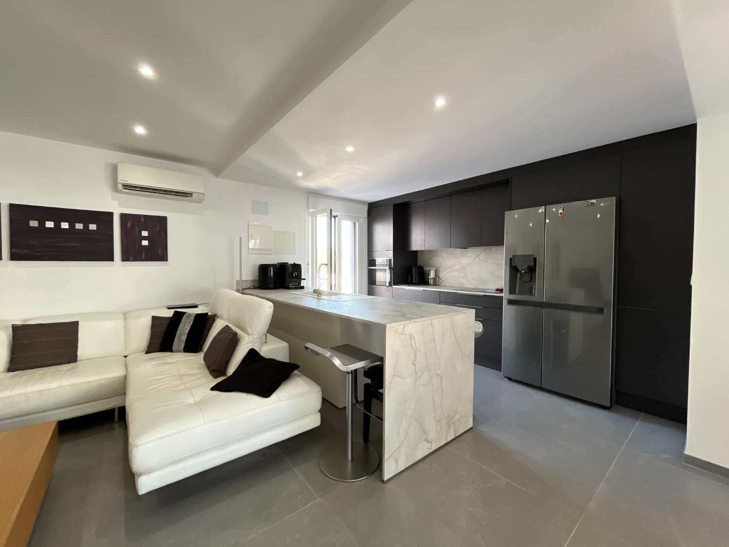 Precioso chalet renovado con 3 dormitorios y piscina privada