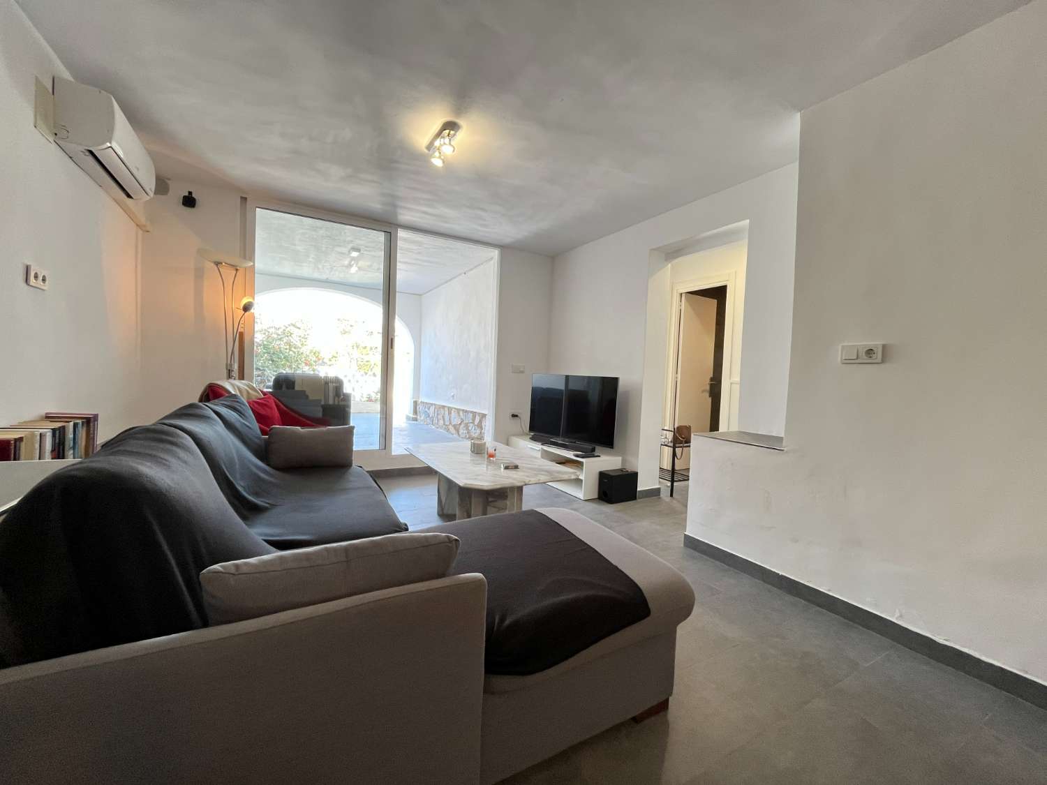 Precioso chalet renovado con 3 dormitorios y piscina privada