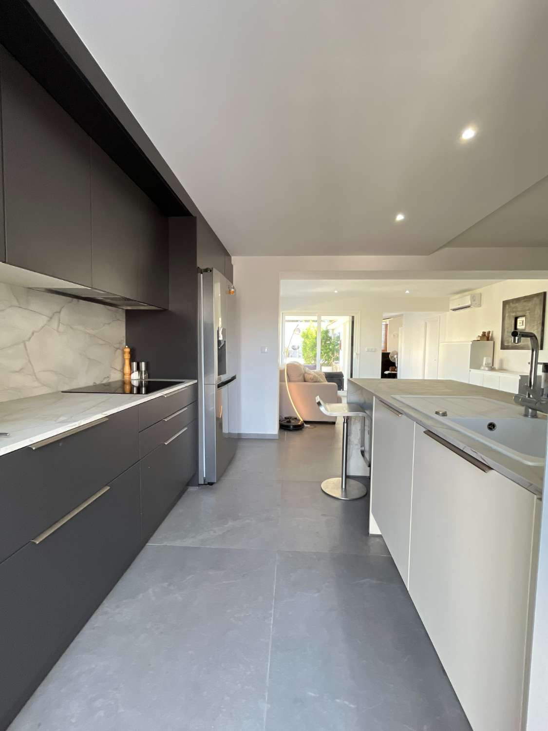 Precioso chalet renovado con 3 dormitorios y piscina privada