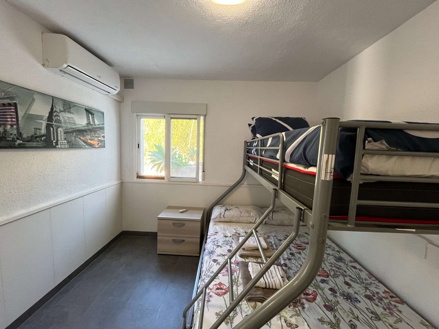 Precioso chalet renovado con 3 dormitorios y piscina privada