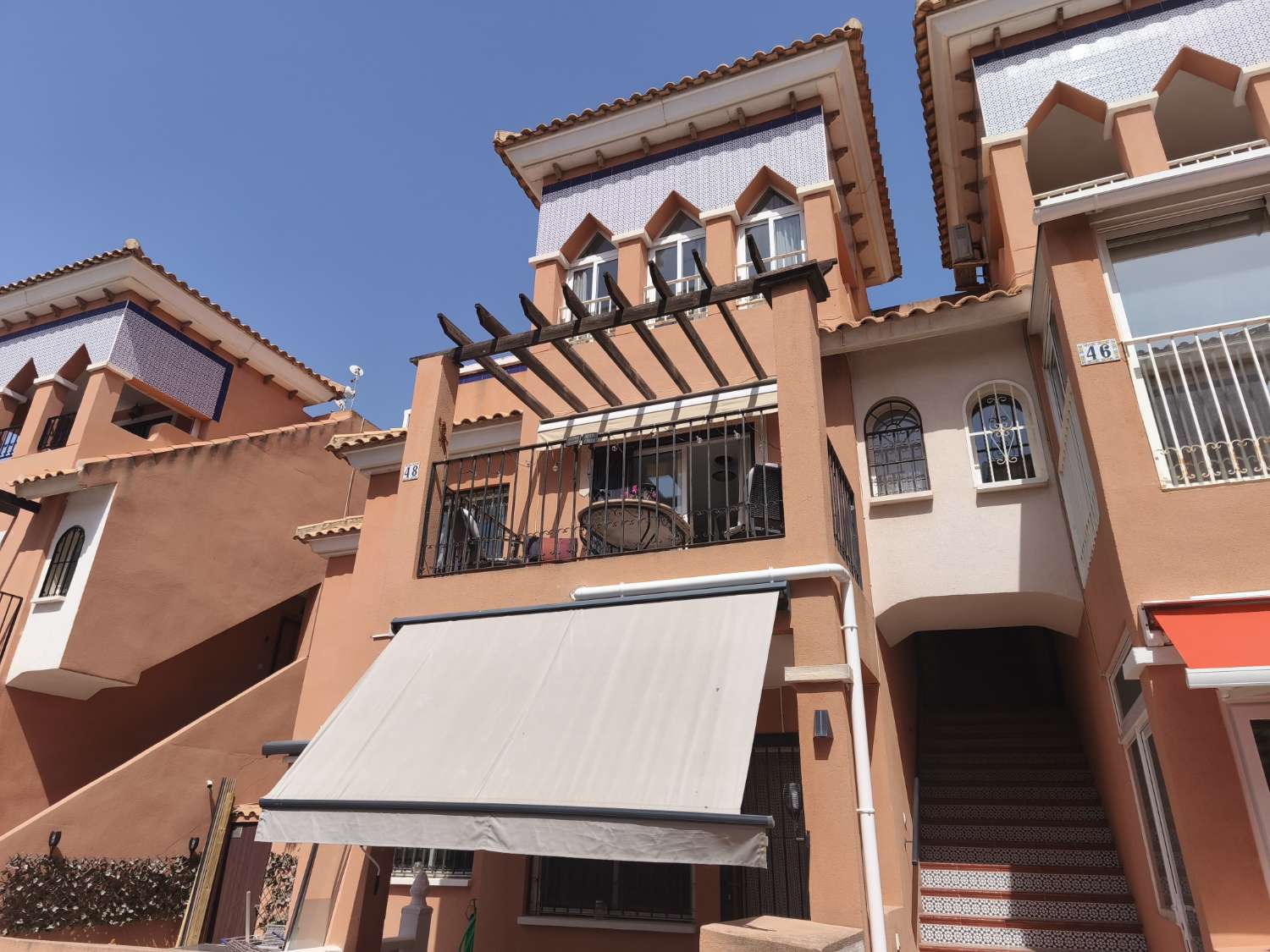 Apartamento muy bonito orientado al sur con 3 dormitorios.