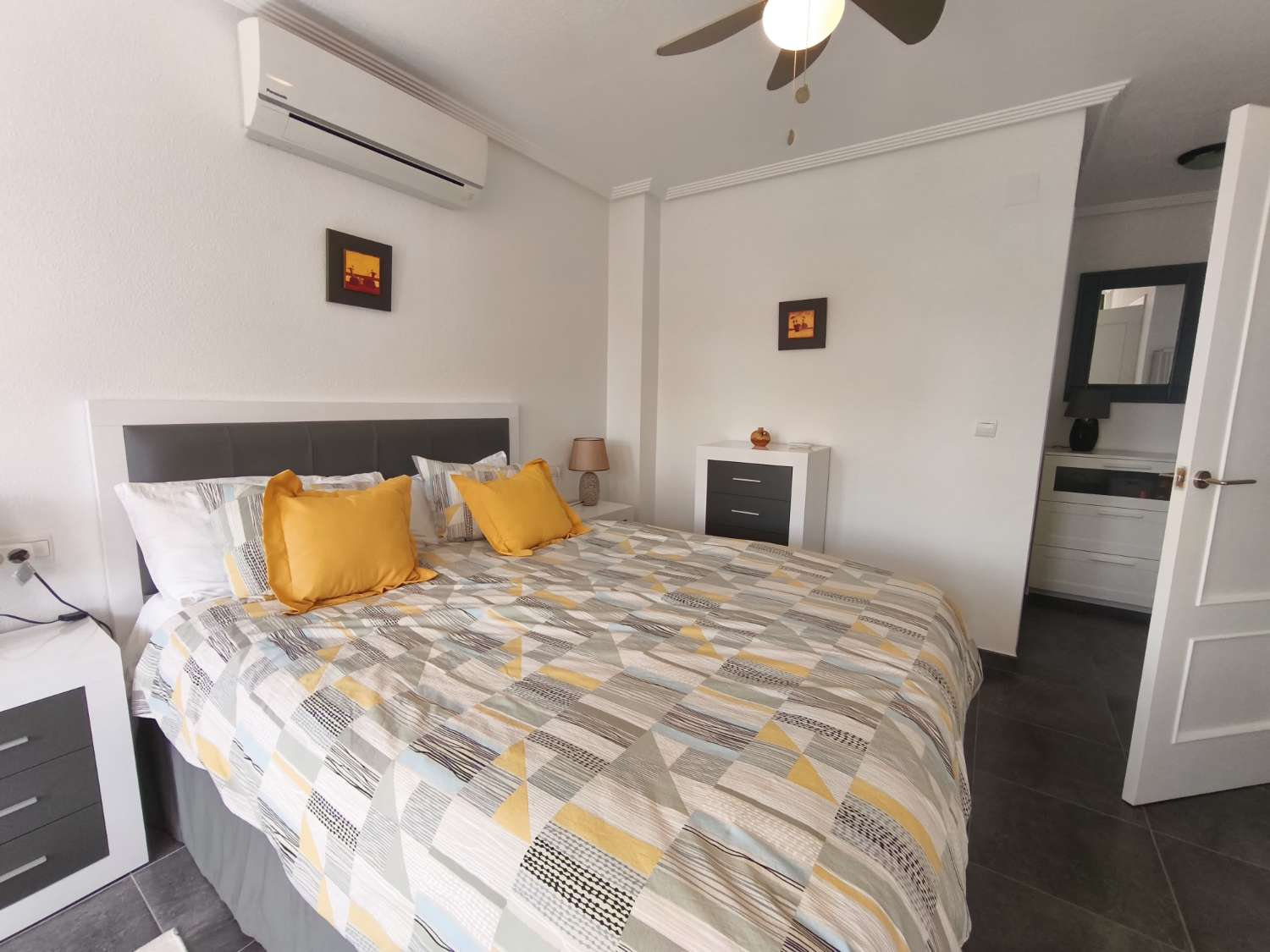 Apartamento muy bonito orientado al sur con 3 dormitorios.
