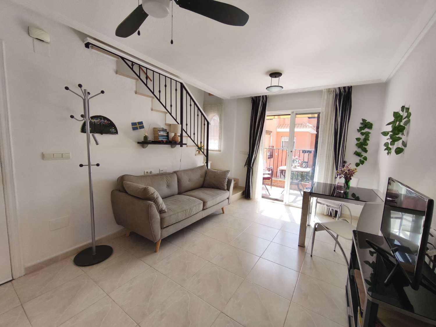 Apartamento muy bonito orientado al sur con 3 dormitorios.