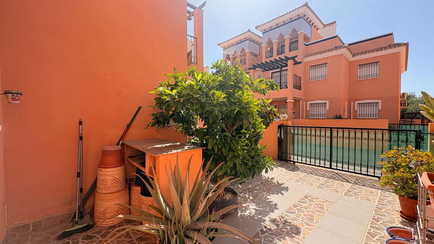 Apartamento orientado al sur en Parque del Duque.