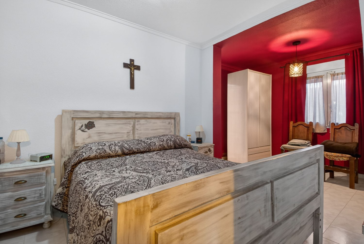 Erillinen huvila, jossa on yksityinen uima-allas Orihuela Costassa