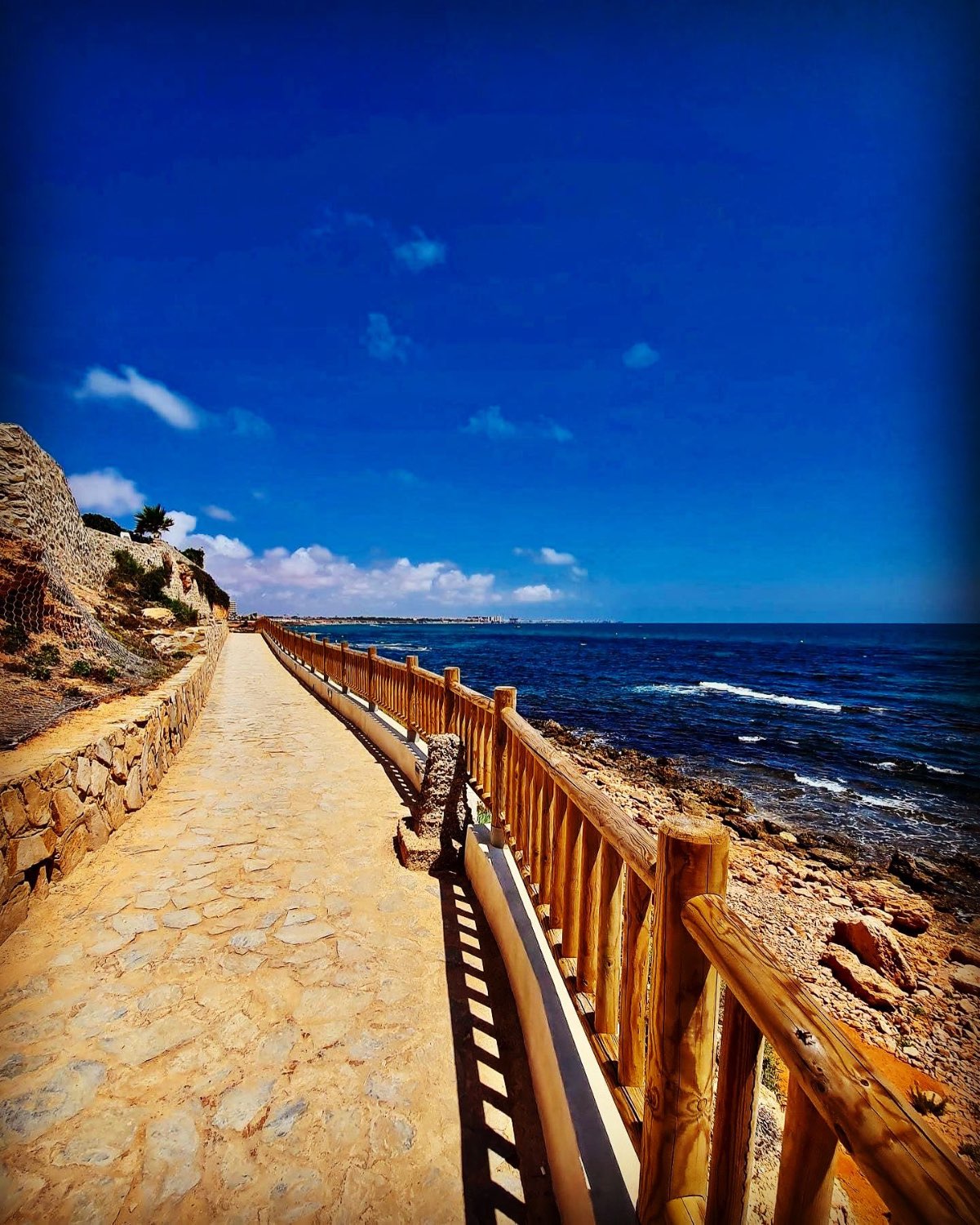 Erillinen huvila, jossa on yksityinen uima-allas Orihuela Costassa