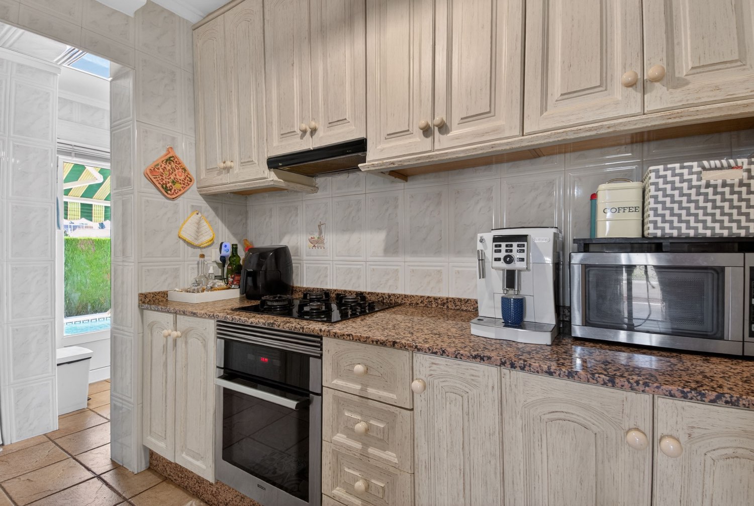 Erillinen huvila, jossa on yksityinen uima-allas Orihuela Costassa