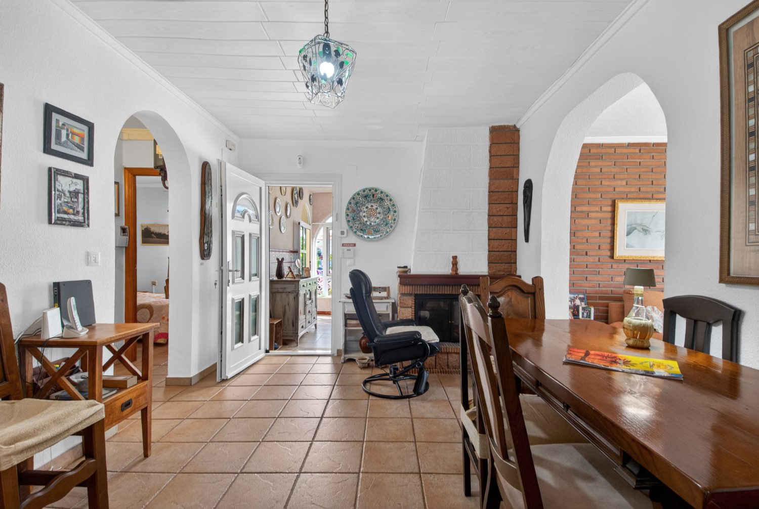 Erillinen huvila, jossa on yksityinen uima-allas Orihuela Costassa