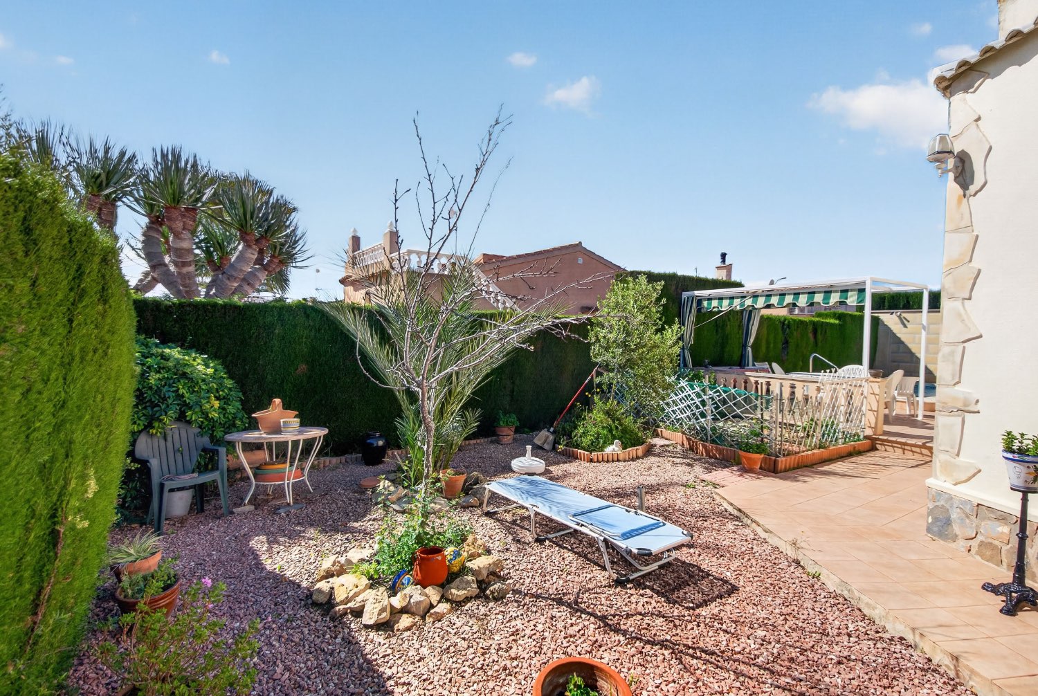 Erillinen huvila, jossa on yksityinen uima-allas Orihuela Costassa