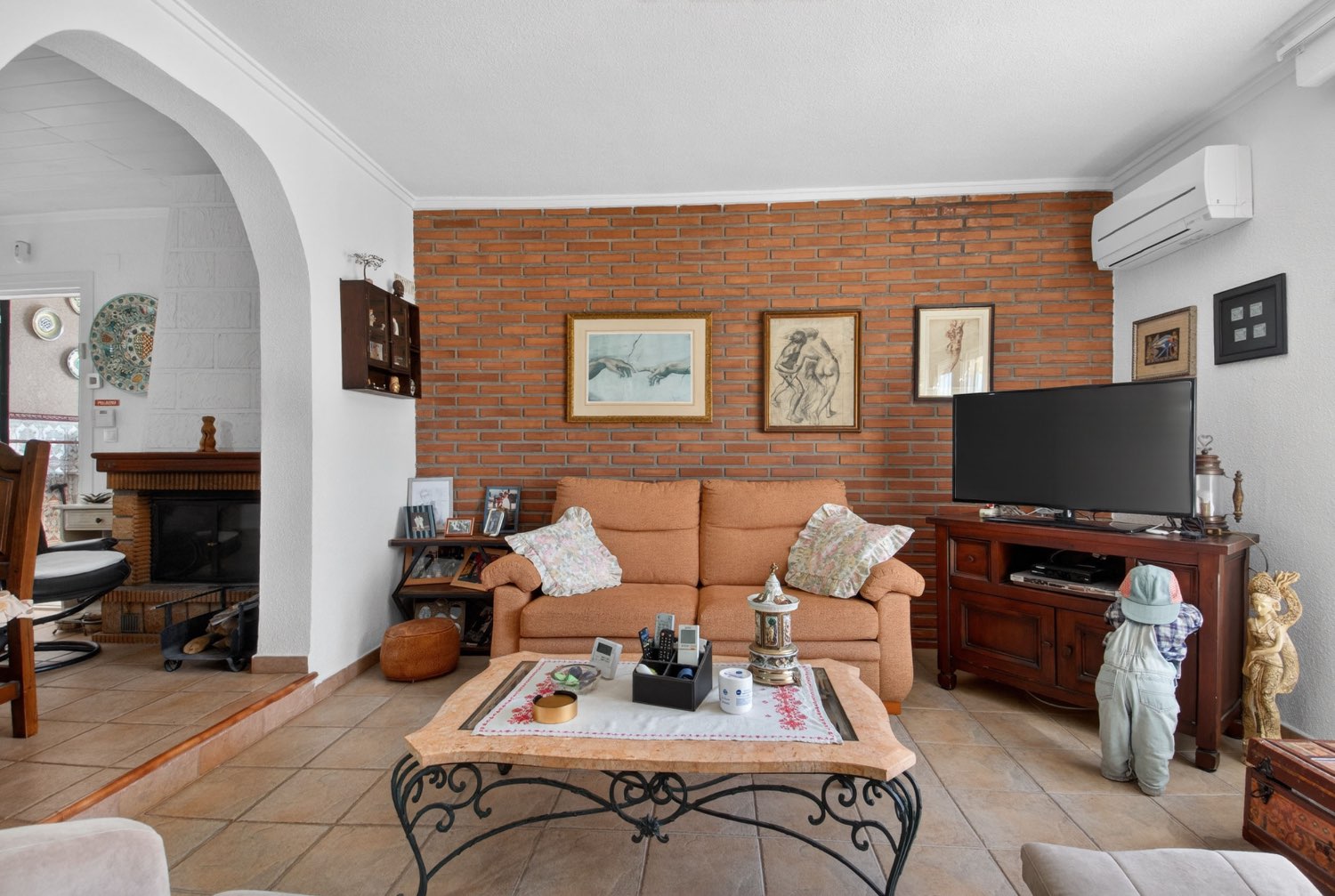 Erillinen huvila, jossa on yksityinen uima-allas Orihuela Costassa