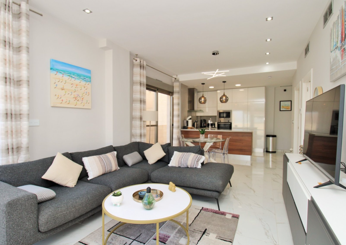 Villa in vendita a Villamartín-Las Filipinas (Orihuela)