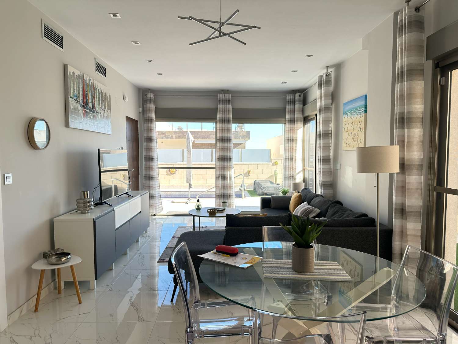 Luxe moderne villa in "Pink Paradise" – PAU 26, Villamartin