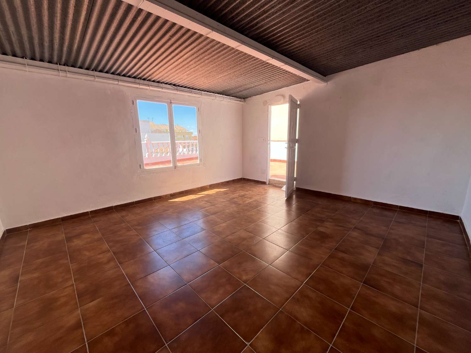 Maisonette-Wohnung mit 4 Schlafzimmern und großem Solarium im Zentrum von Pilar de la Horadada