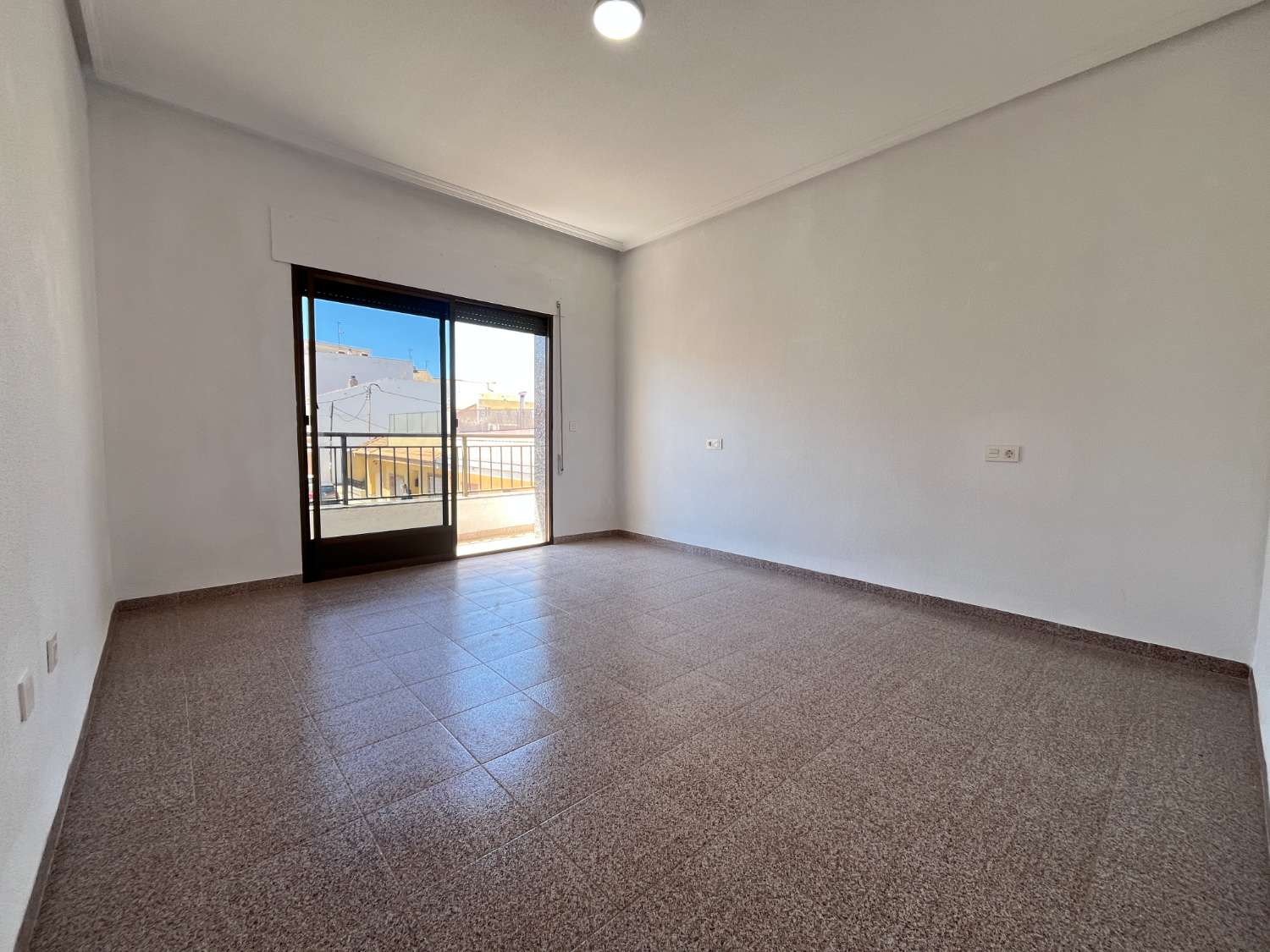 Maisonette-Wohnung mit 4 Schlafzimmern und großem Solarium im Zentrum von Pilar de la Horadada