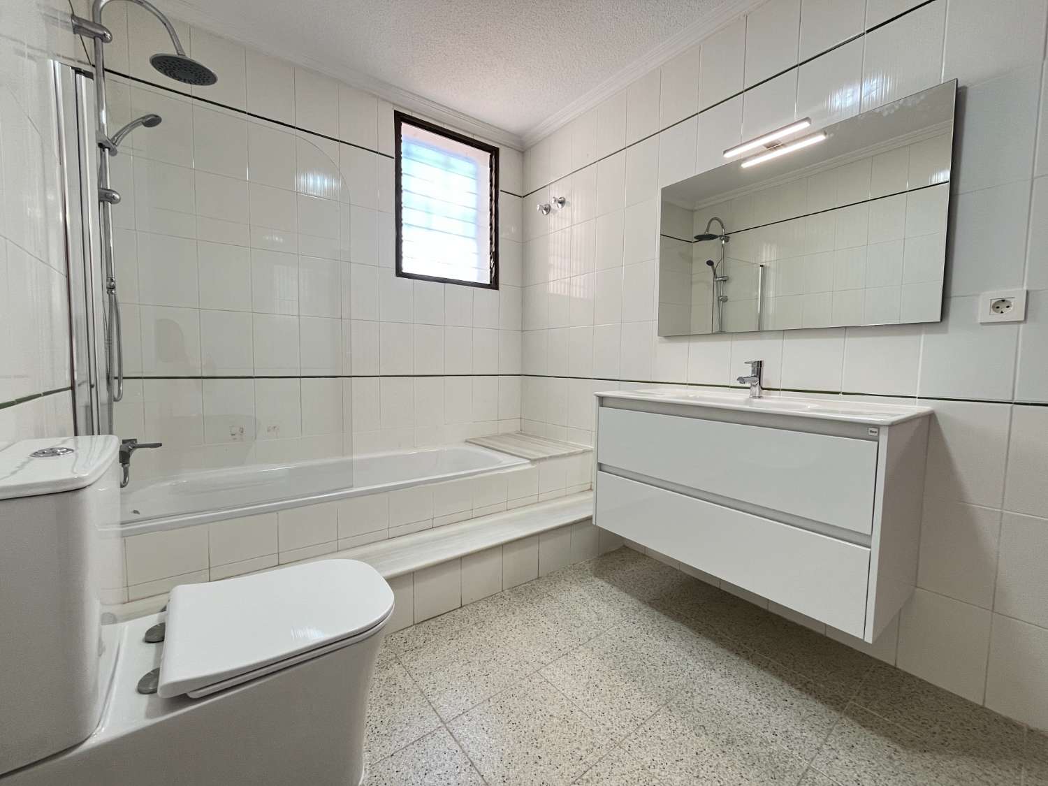 Maisonette-Wohnung mit 4 Schlafzimmern und großem Solarium im Zentrum von Pilar de la Horadada