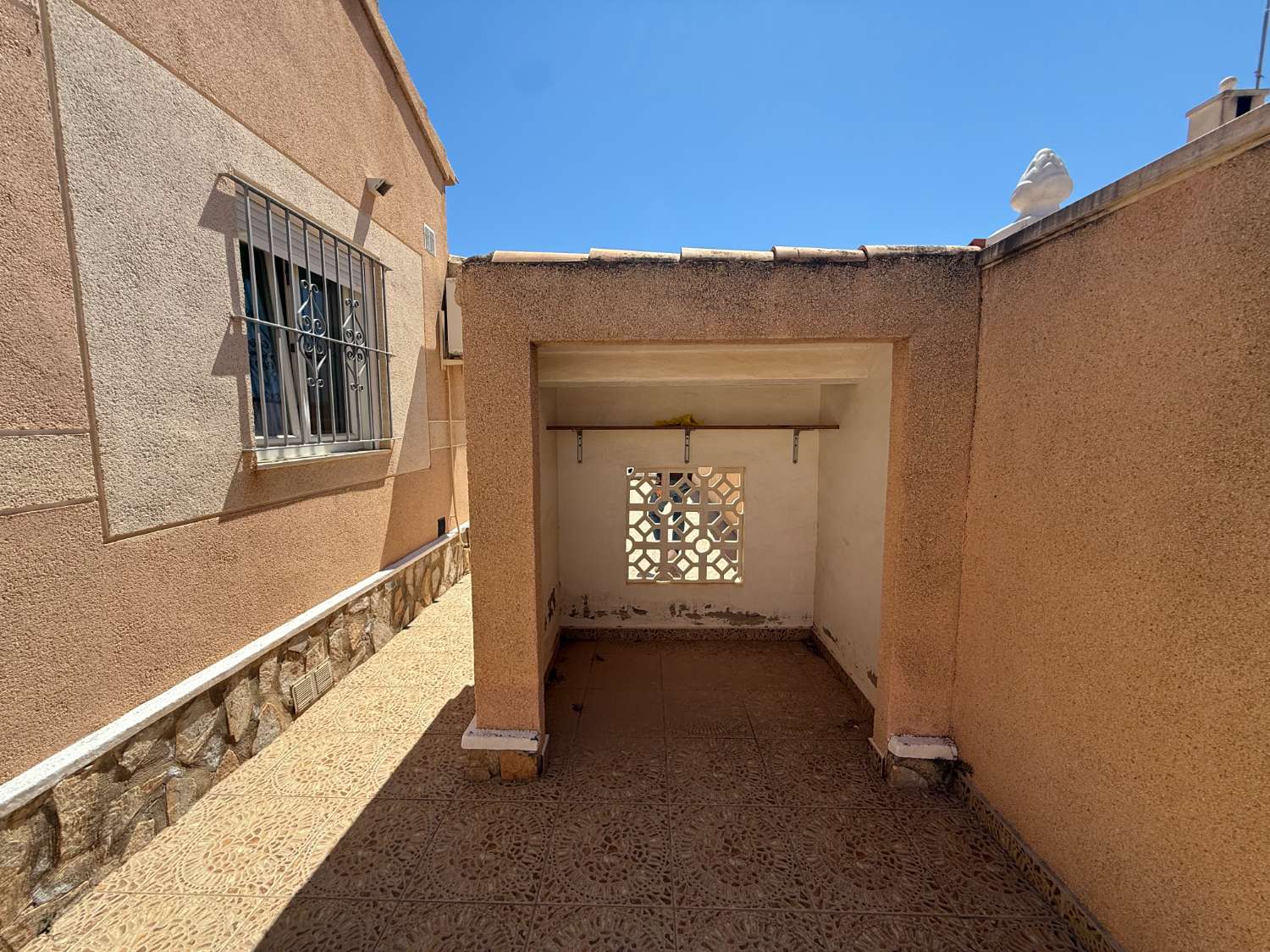 Perfekte freistehende Villa mit zwei Schlafzimmern.