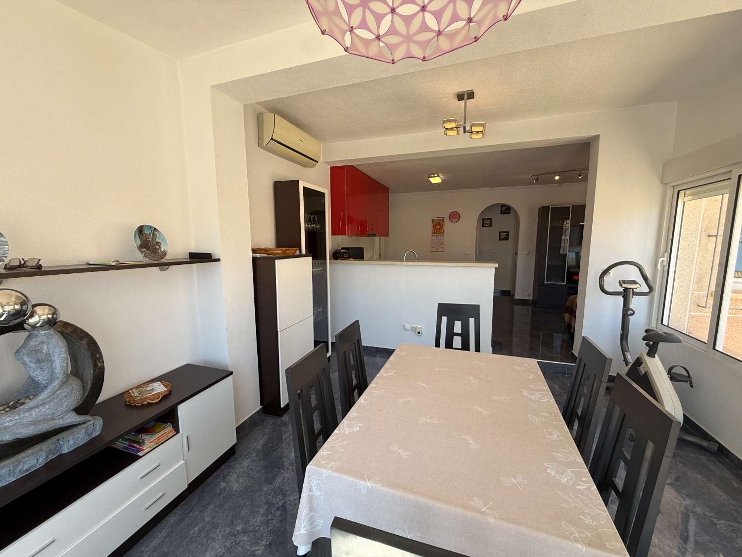 Perfekte freistehende Villa mit zwei Schlafzimmern.