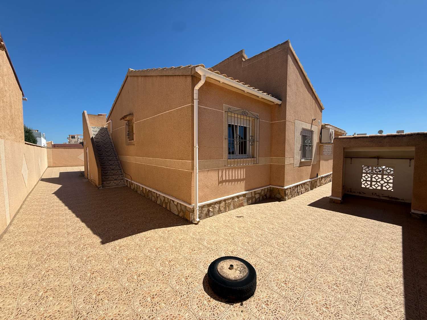 Perfekte freistehende Villa mit zwei Schlafzimmern.