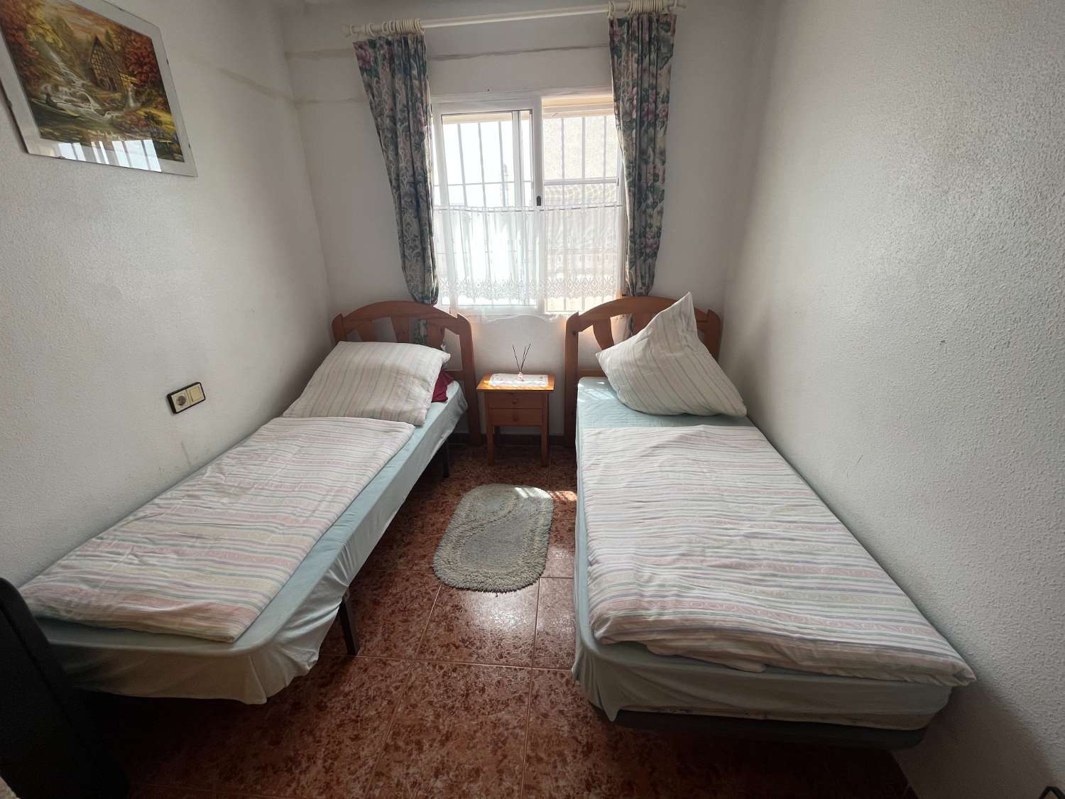 Casa de 3 dormitorios y 2 baños con piscina comunitaria