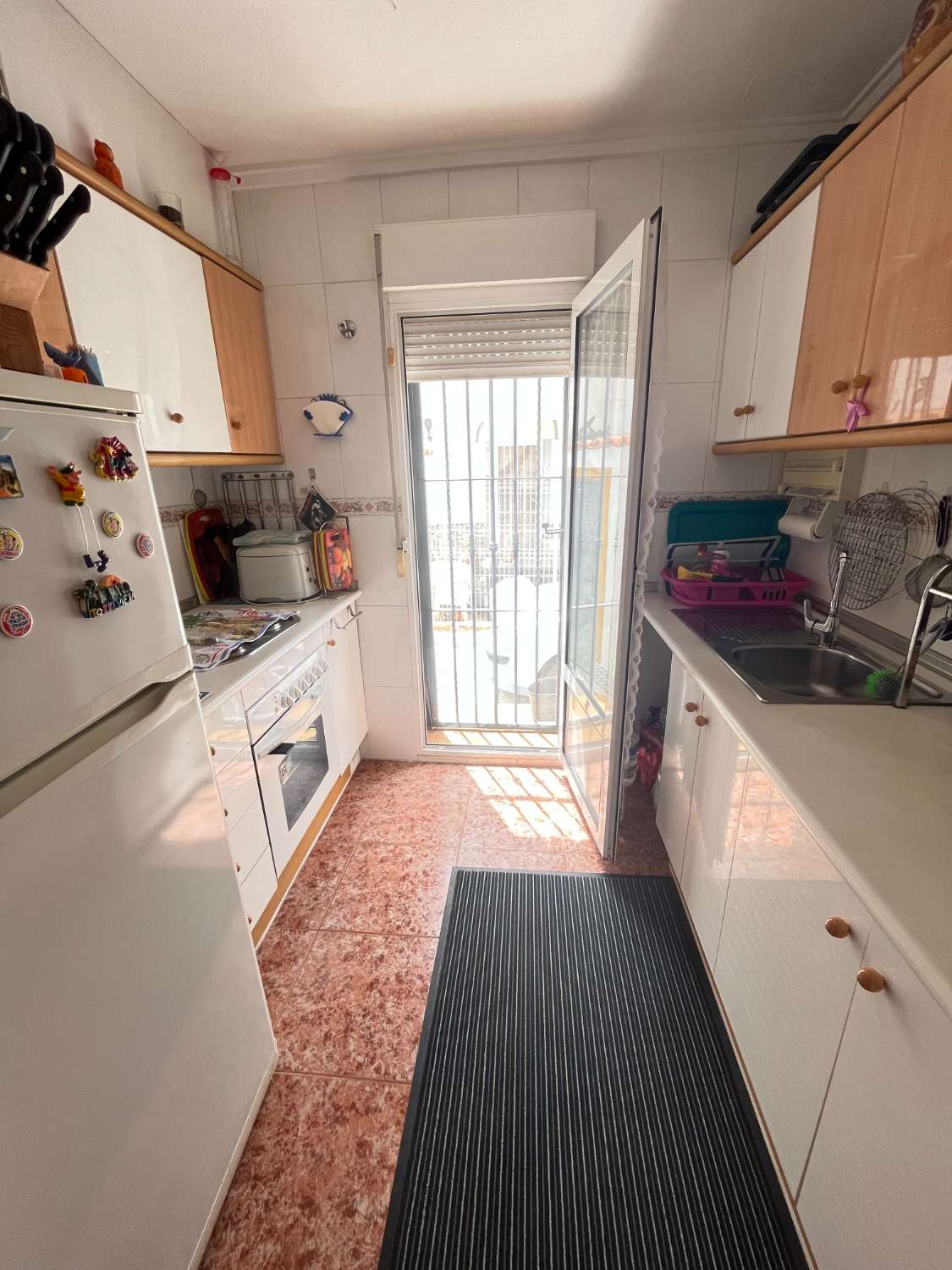 Casa de 3 dormitorios y 2 baños con piscina comunitaria