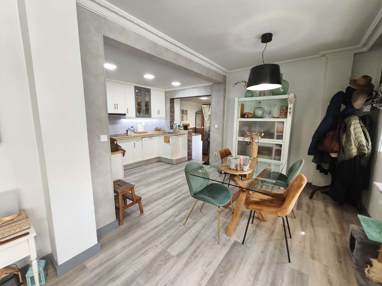 Preciosa propiedad de 4 habitaciones a 800 m del mar