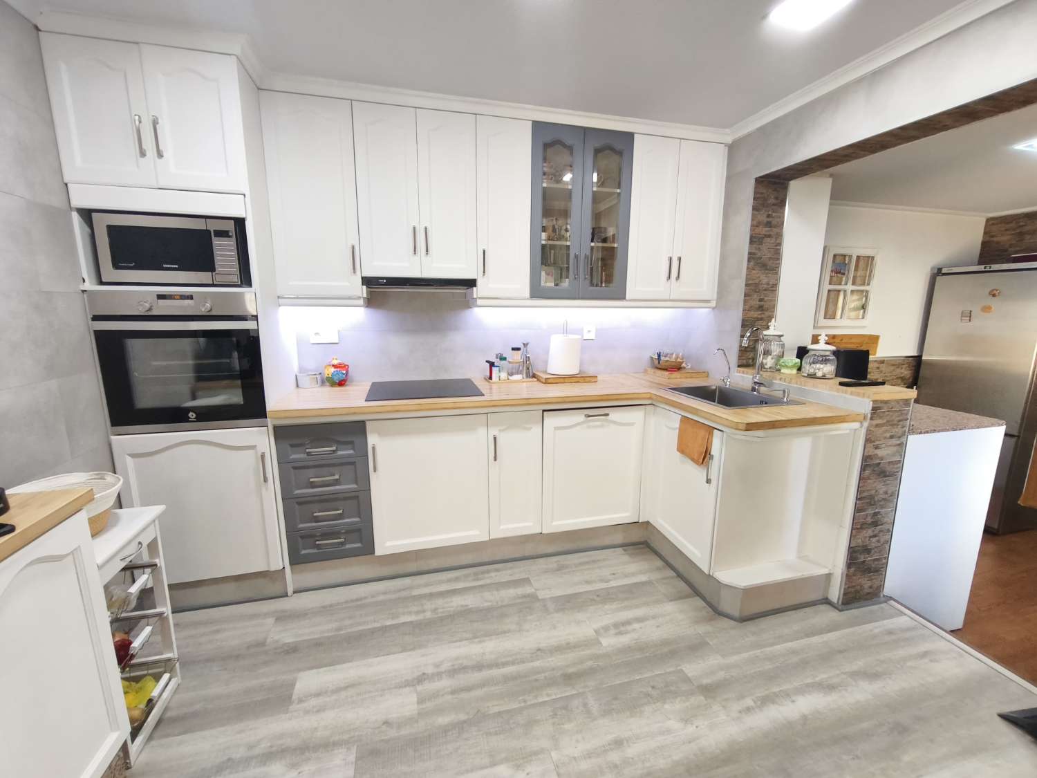 Preciosa propiedad de 4 habitaciones a 800 m del mar