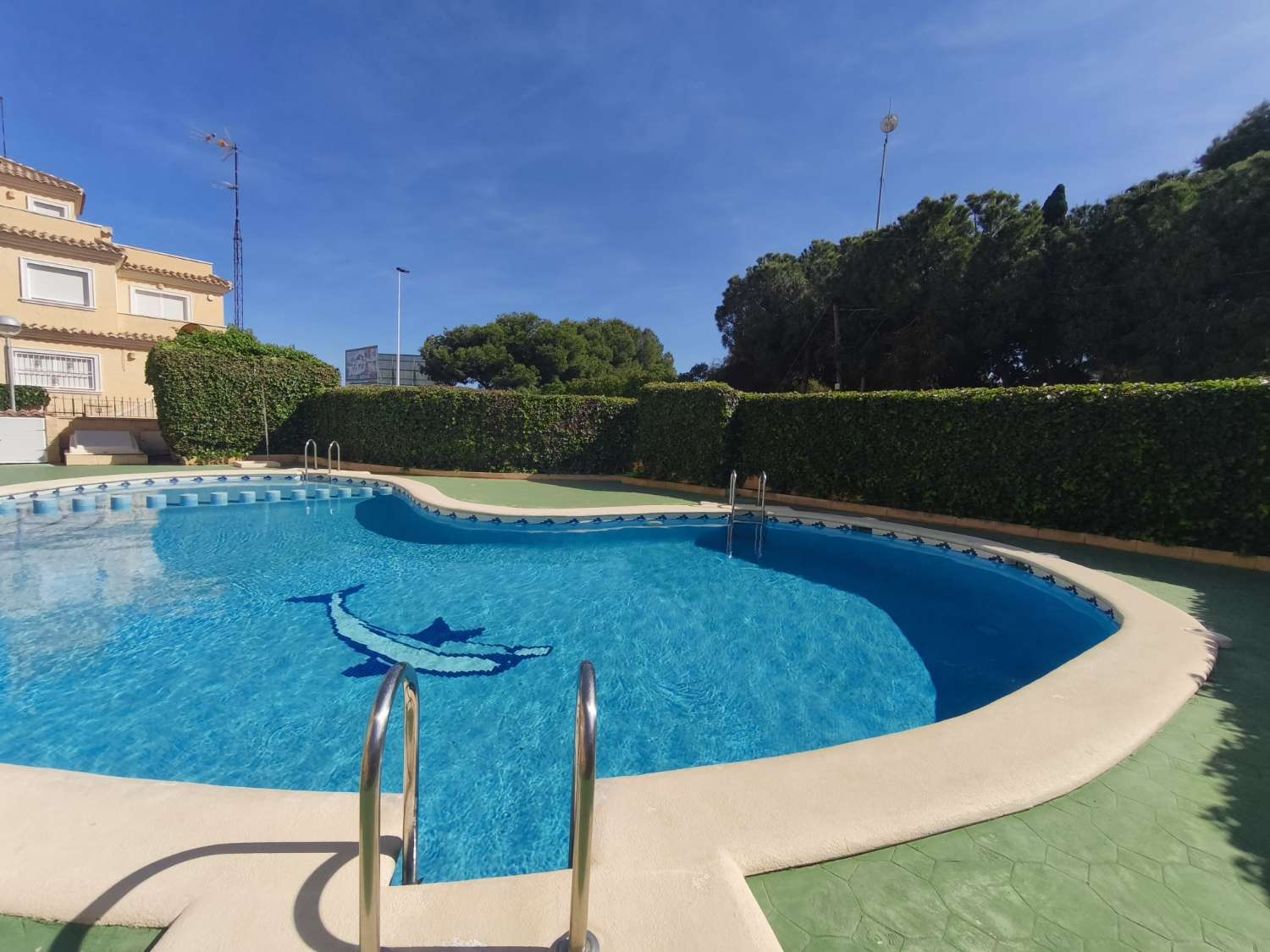 Preciosa propiedad de 4 habitaciones a 800 m del mar