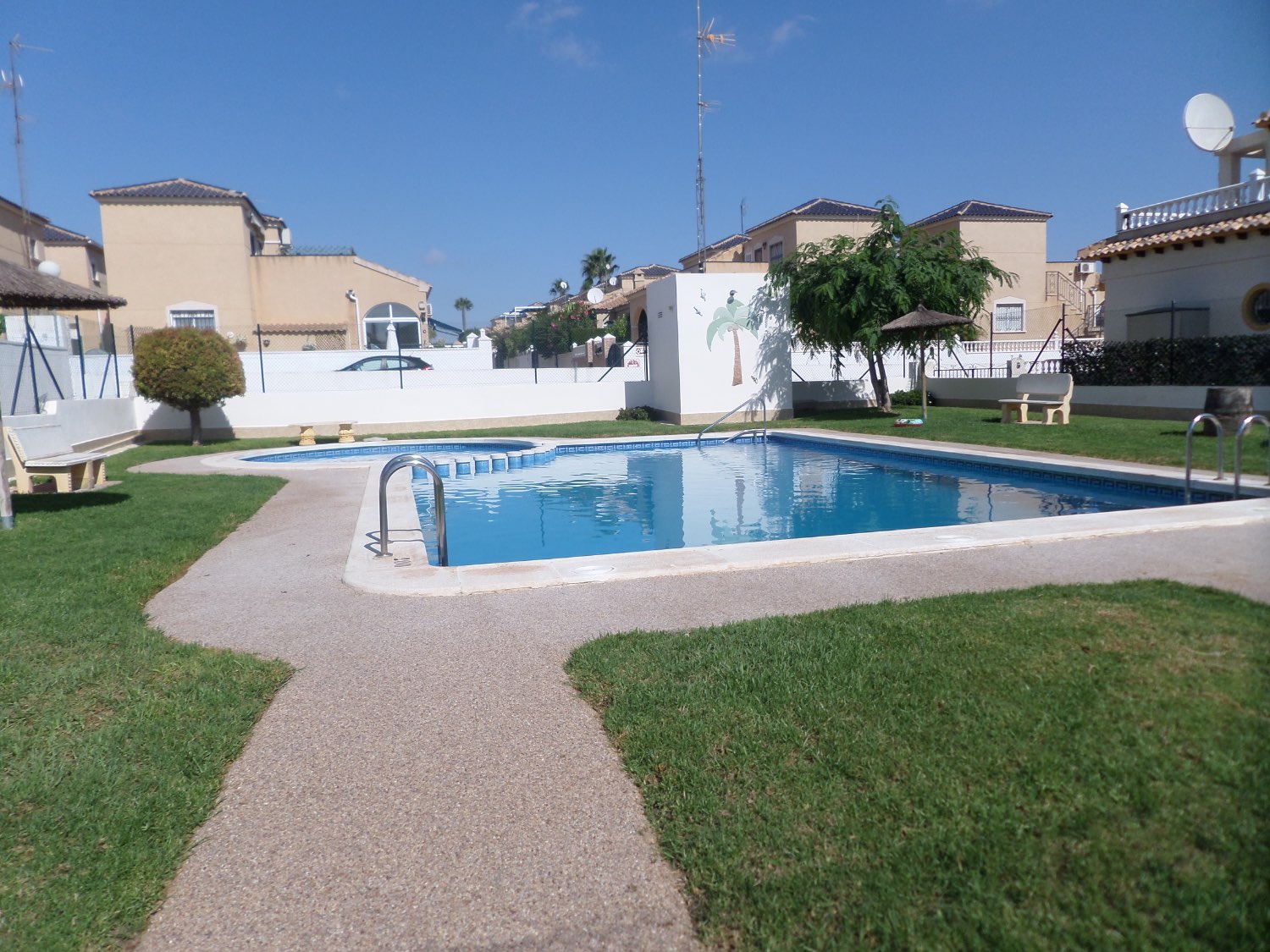 Preciosa casa dúplex de 2 habitaciones y 2 baños en Los Altos, Orihuela Costa