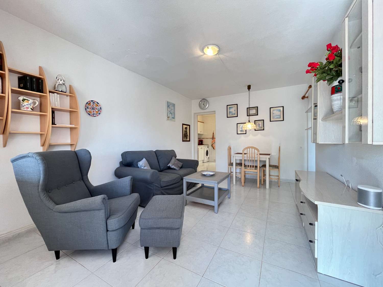 Apartamento de 3 dormitorios enfrente de la piscina comunitaria