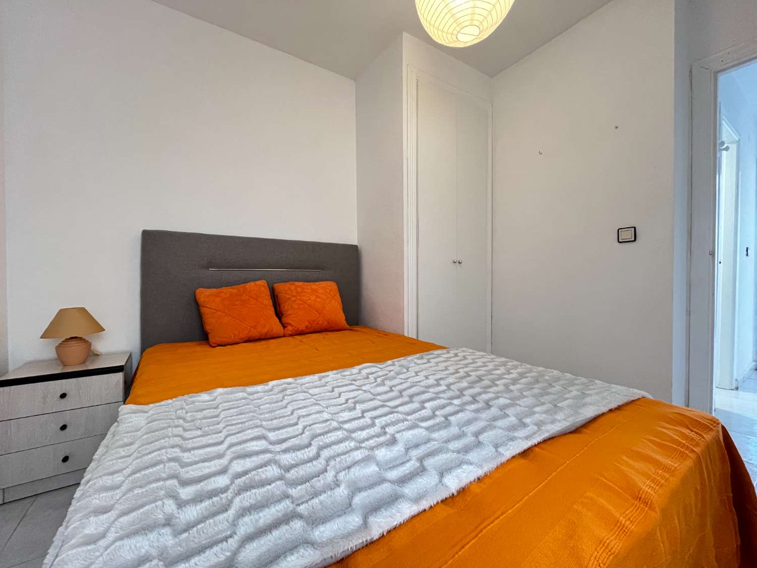 Apartamento de 3 dormitorios enfrente de la piscina comunitaria