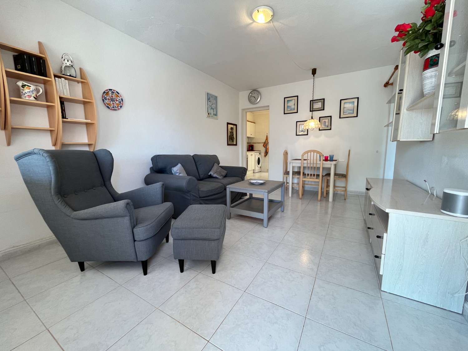 Apartamento de 3 dormitorios enfrente de la piscina comunitaria