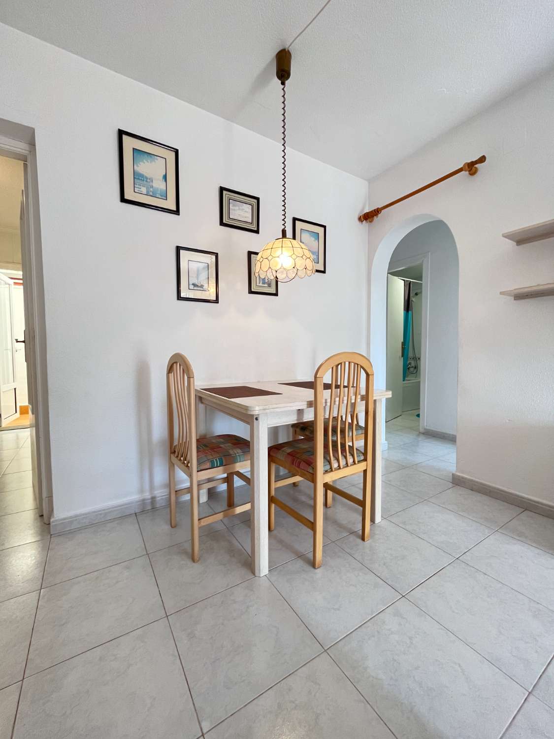 Apartamento de 3 dormitorios enfrente de la piscina comunitaria