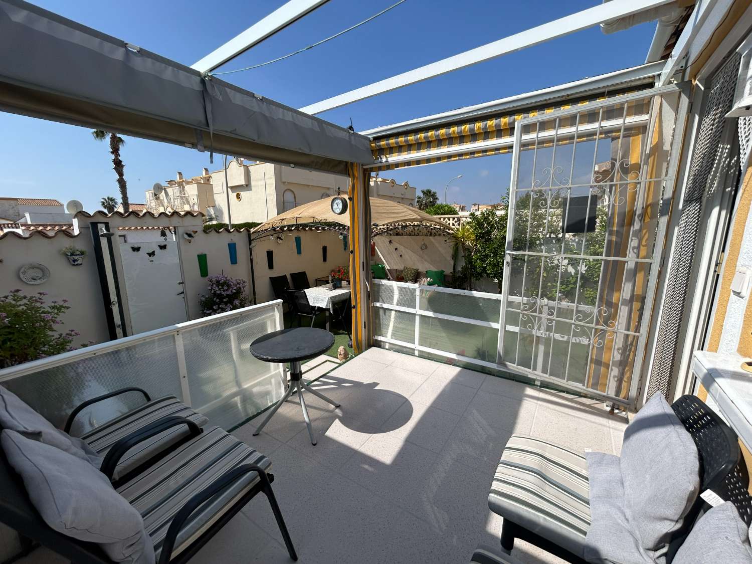 Villa de tres dormitorios orientada al sur en La Florida