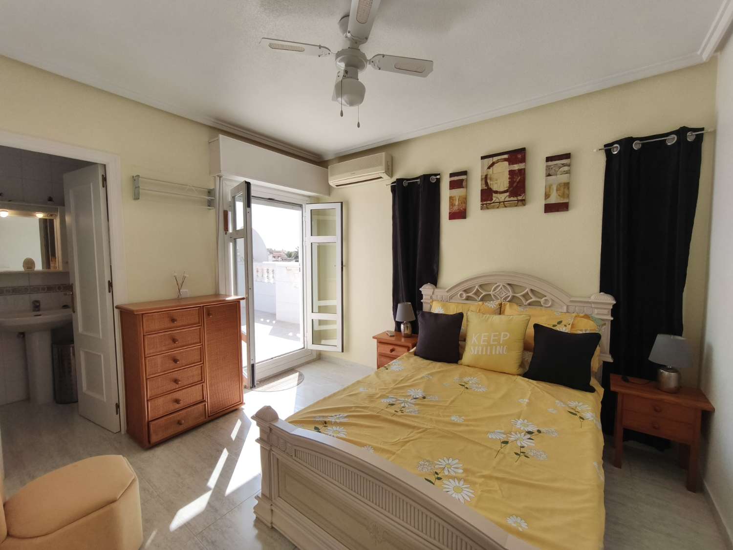 Villa de tres dormitorios orientada al sur en La Florida