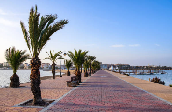 Apartamento de 2 habitaciones en la planta baja orientado al sur en San Pedro del Pinatar