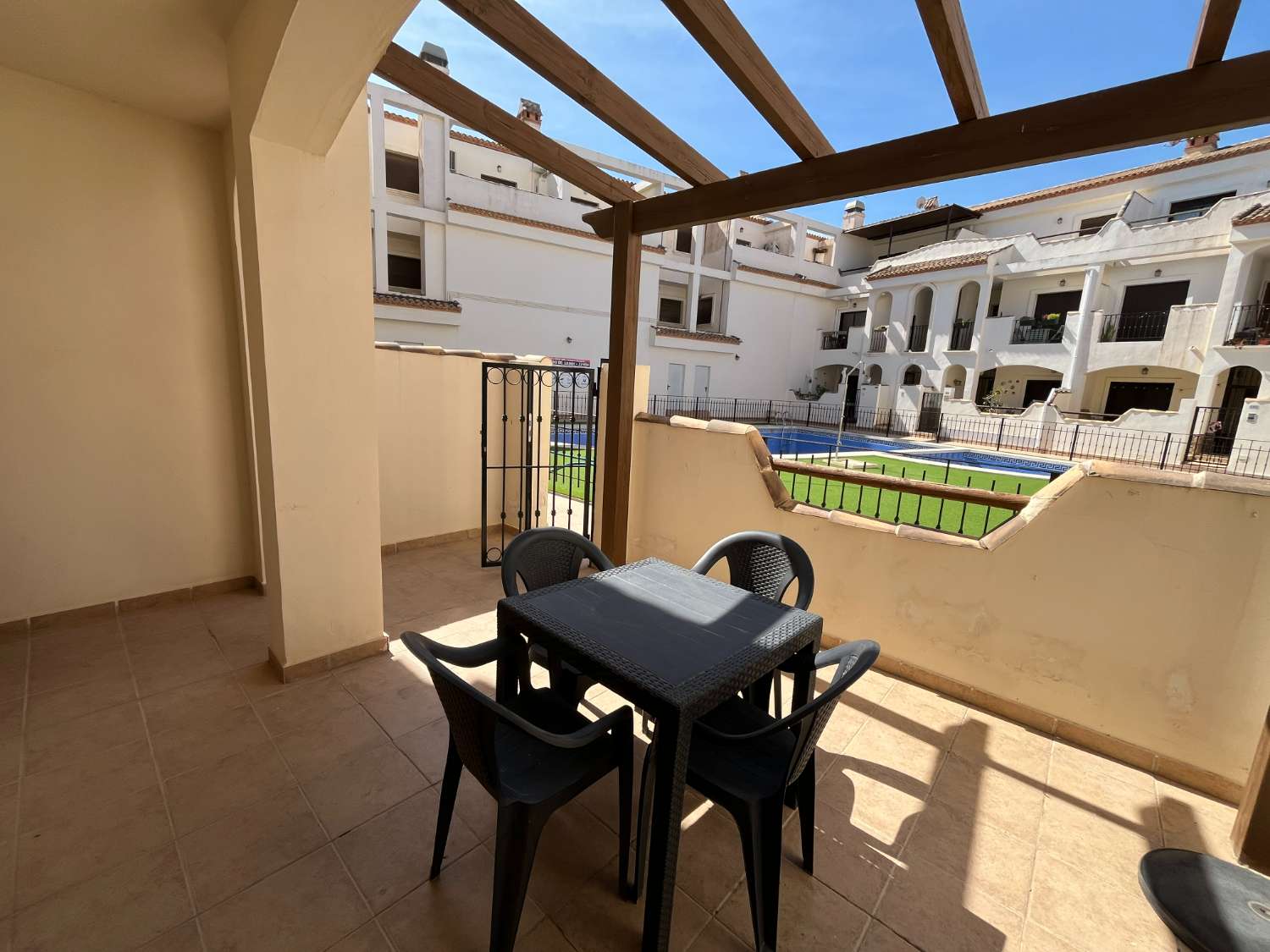 Apartamento de 2 habitaciones en la planta baja orientado al sur en San Pedro del Pinatar