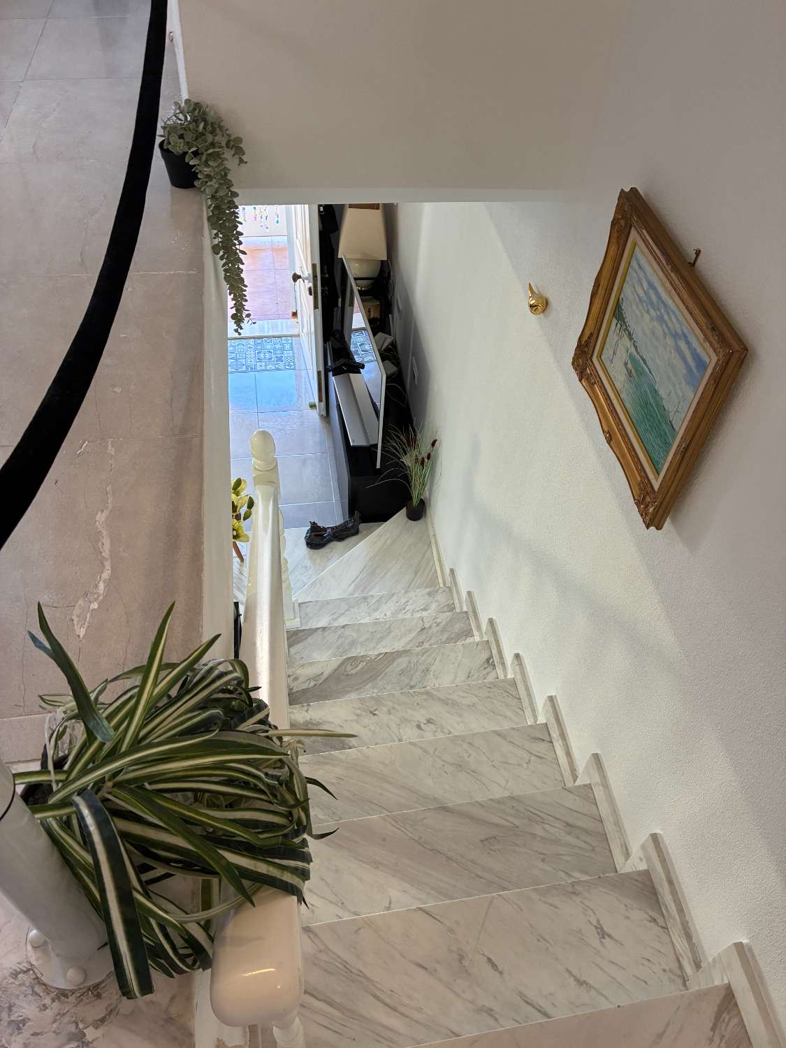 3 dormitorios, 3 baños, 1 garaje y 1 dúplex con piscina común en Orihuela Costa