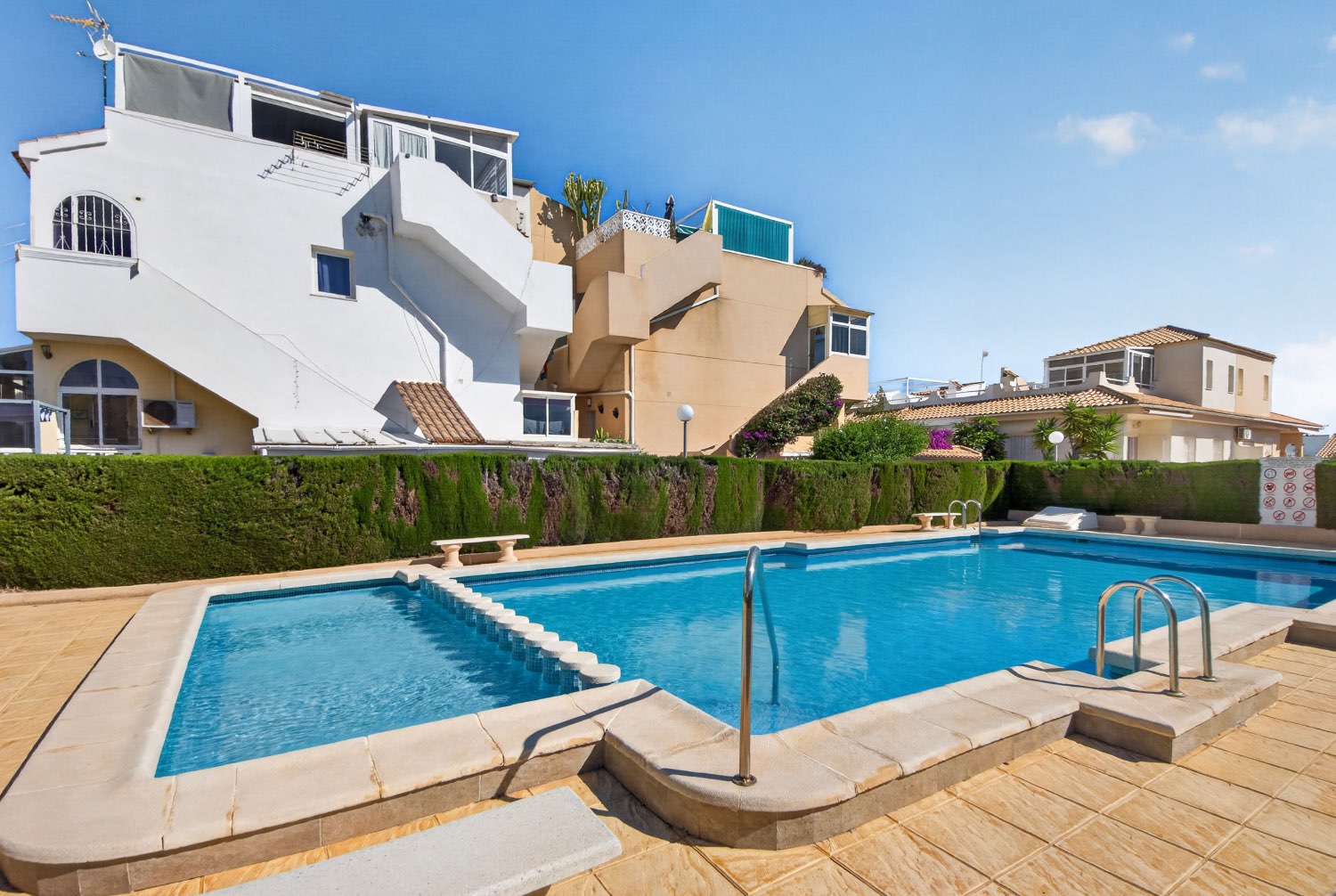 Duplex de 3 dormitorios y 2 baños en la Florida de Orihuela Costa