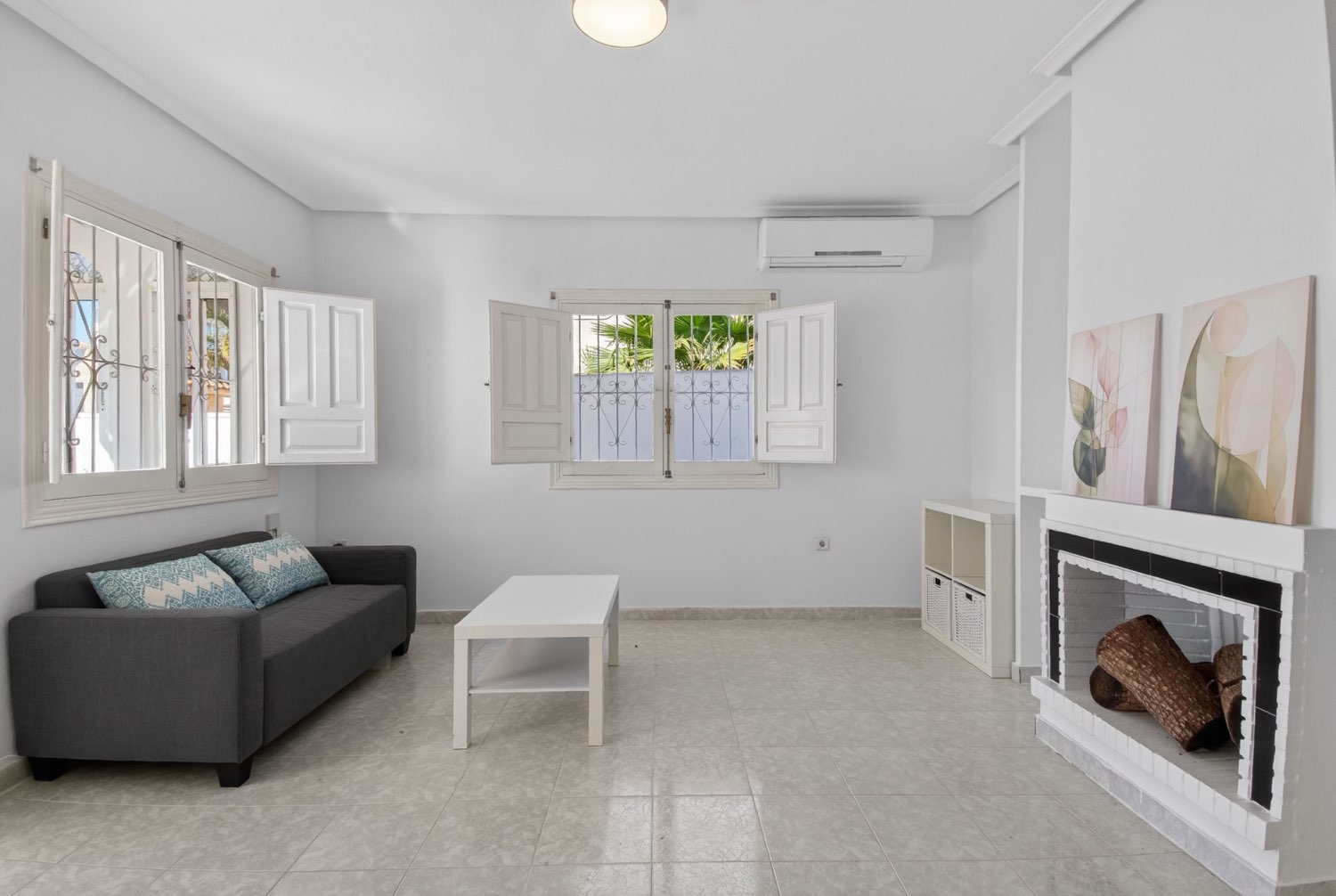 Duplex de 3 dormitorios y 2 baños en la Florida de Orihuela Costa