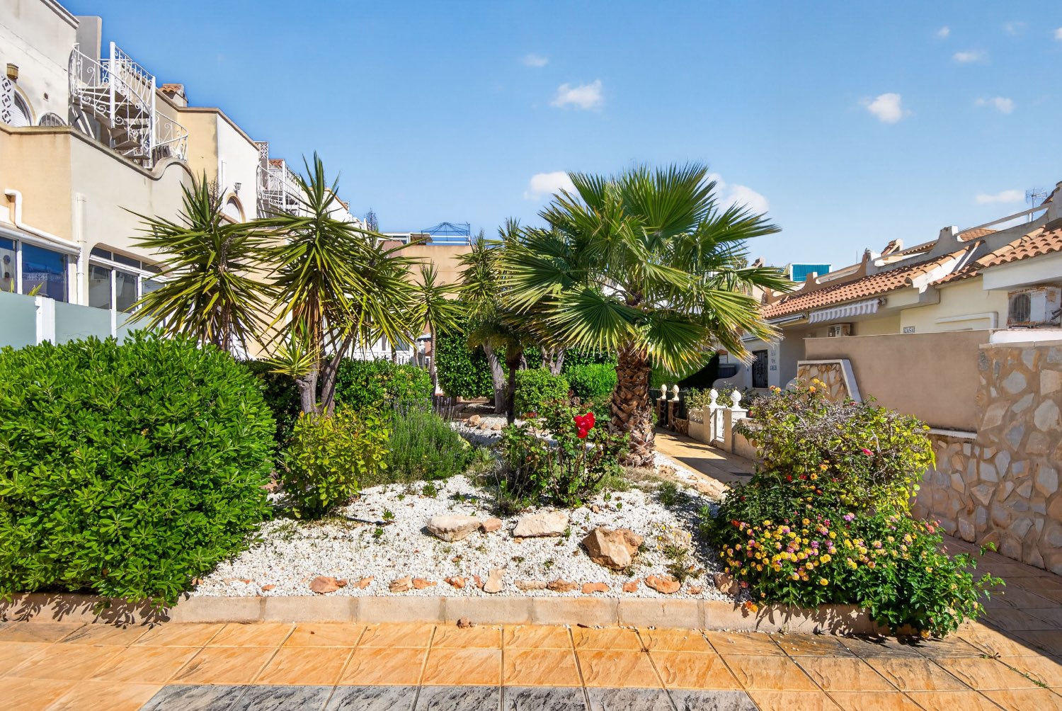 Duplex de 3 dormitorios y 2 baños en la Florida de Orihuela Costa