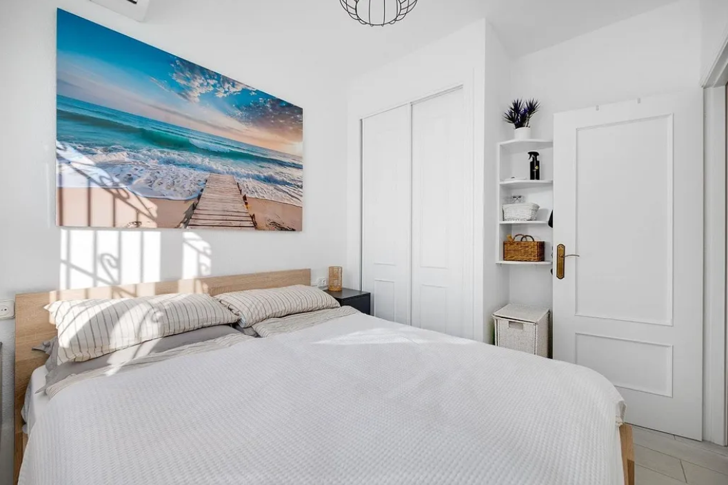 Casa adosada en venta en Altos - La Florida de 3 habitaciones con terraza y piscina