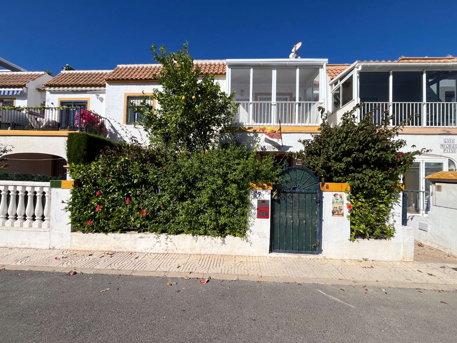 Apartamento de 2 dormitorios con piscina,
